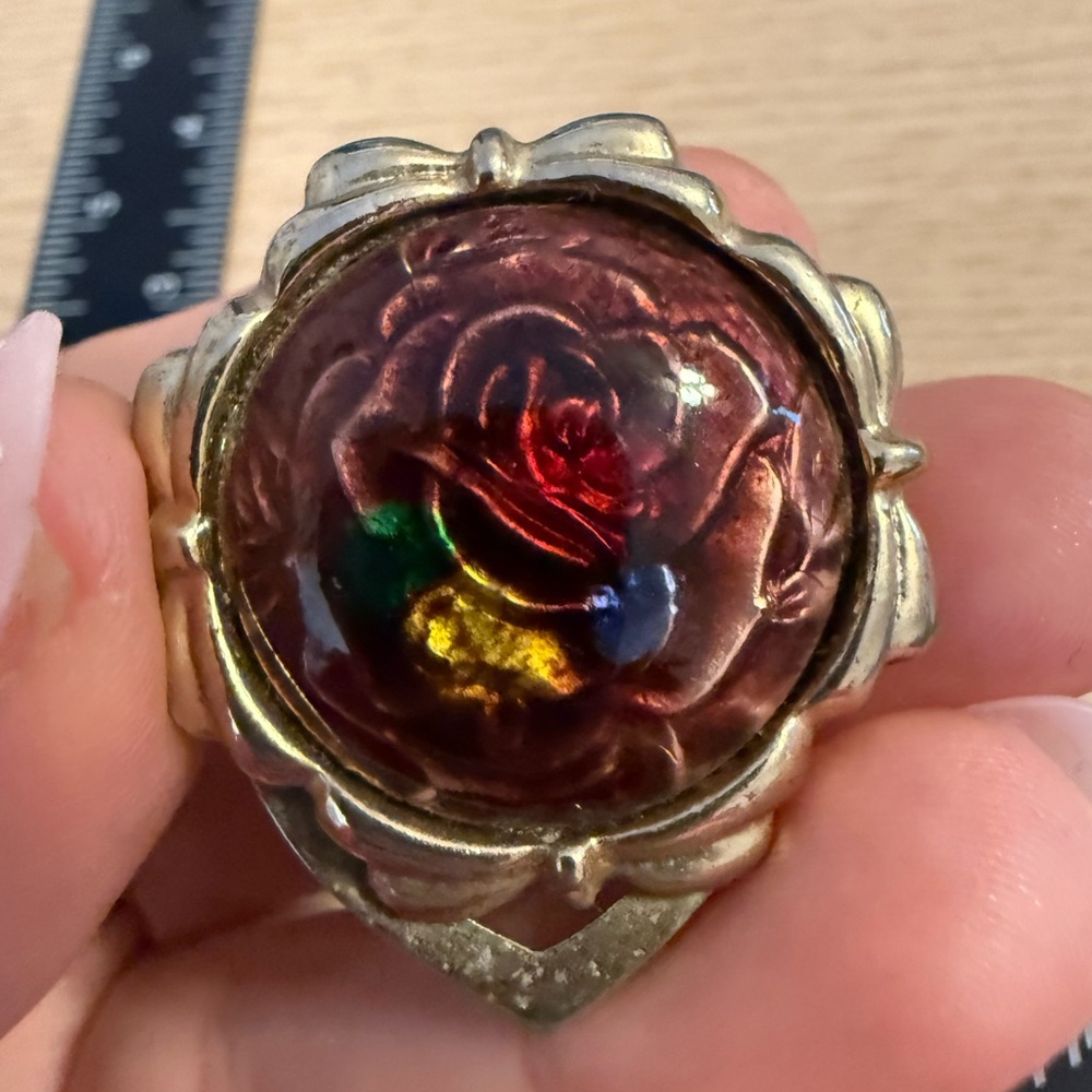 Vintage Reverse Carved Lucite Rose Scarf Clip Gold Tone Intaglio Flower Brooch